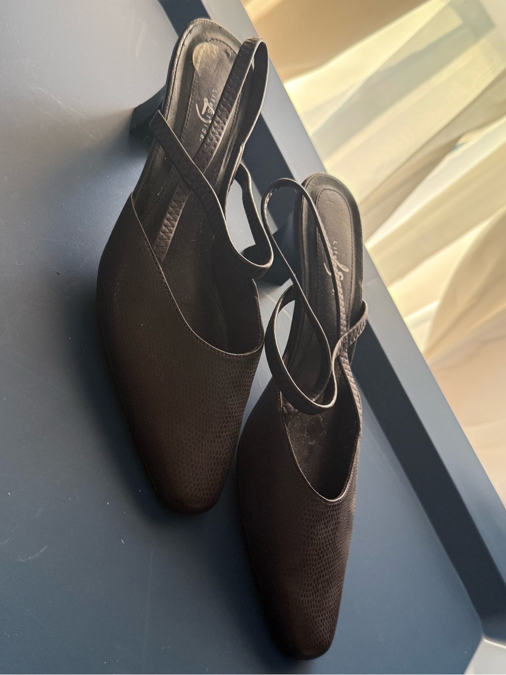 Life Stride Black Pointed Slingback Mules